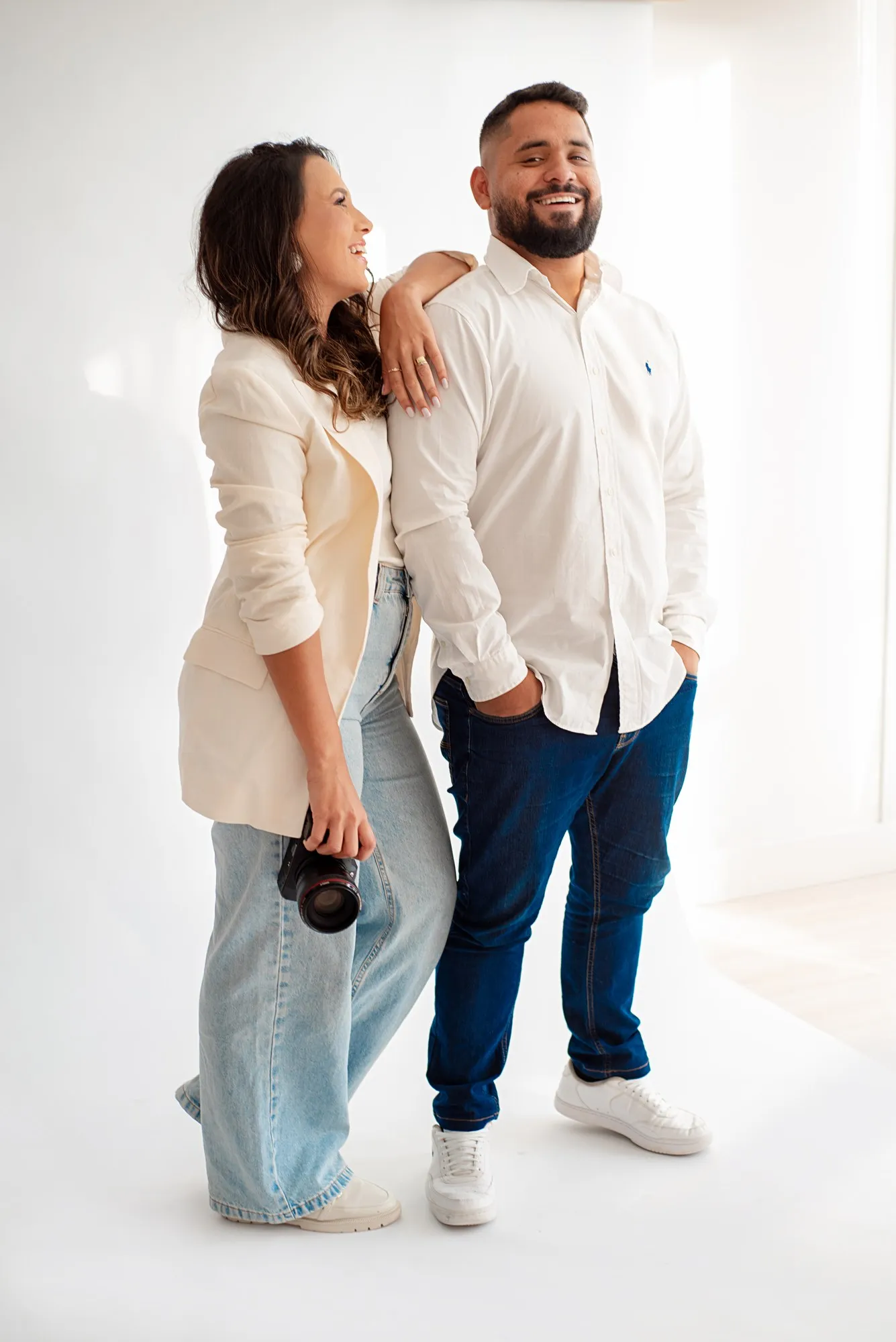 Tati e Filipe, fundadores da Antonucci Fotografia